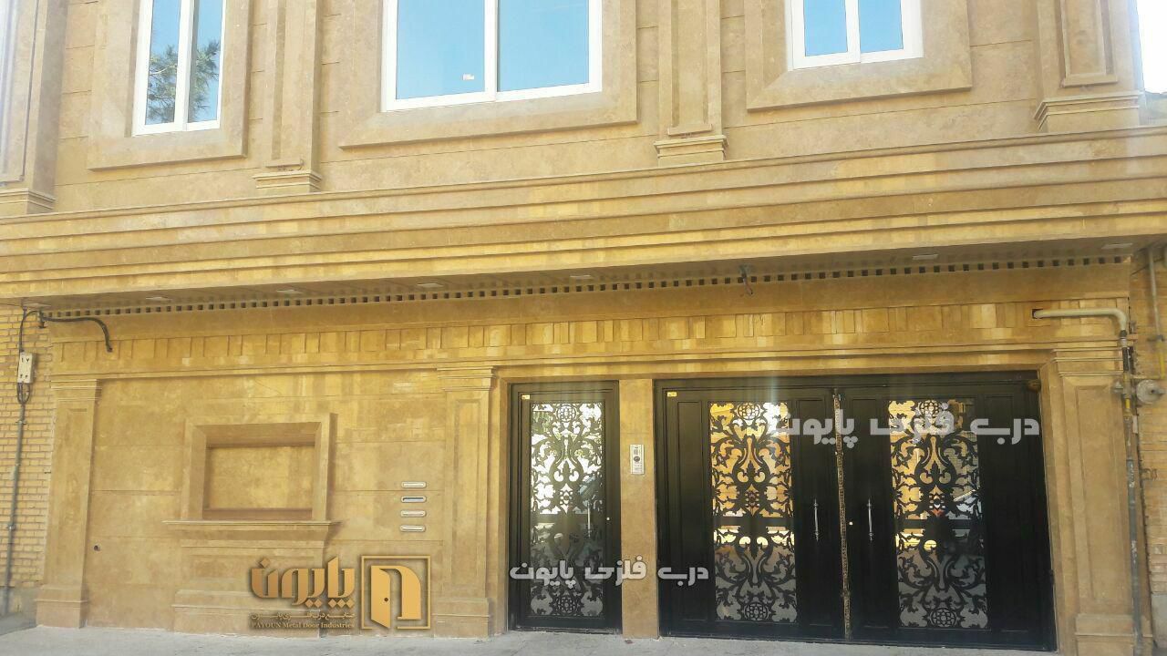 درب-فلزی-پایون-طرح-تاک