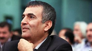 عکس شماره 4879 بررسی-حساب-بانکی-برای-اخذ-مالیات-قانونی-است